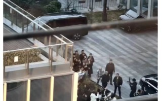 英伟达CEO黄仁勋今年首度来华参加公司新年晚会，未提及H200话题