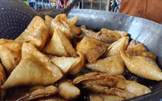 霍尔木兹海峡通行受阻 印度人喜欢的咖喱角和奶茶要断供了