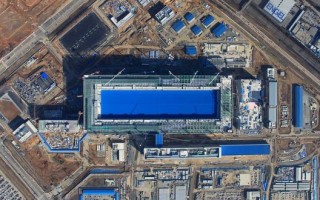 DRAM 供应紧张催生罕见长单：曝部分客户与原厂签订 2~3 年期合同