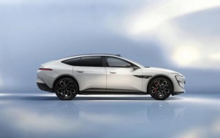 新款阿维塔12官图发布，设计、动力、操控、智驾全域升级