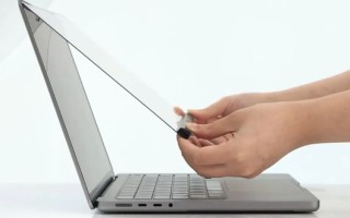 MacBook第三方新配件“魔屏”问世，吸在屏幕上就能支持触控