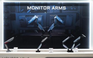 微星CES 2026推出臂式显示器支架产品家族，可选单屏/双屏