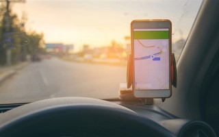 乘客坐网约车受伤索赔39万 这钱司机赔还是平台赔？法院判了