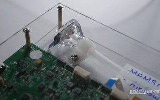 xMEMS展示µCooling散热：用超声波“吹”走芯片热量，近乎零噪音