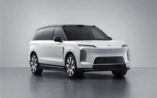 旗舰技术系数上车！蔚来ES9售价或超60万：填补行政纯电领域空白