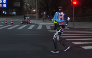 2026人形机器人半程马拉松官宣：超300台机器人参加 支持自主导航、遥控